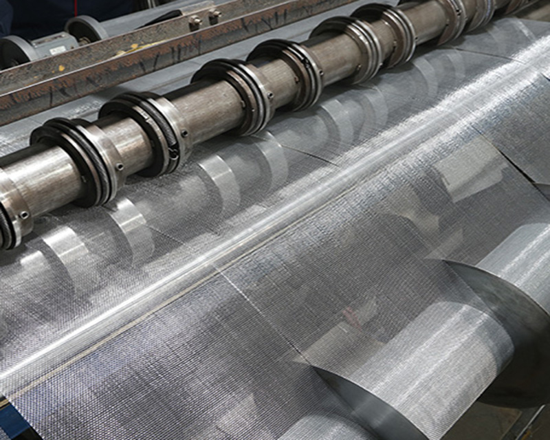 Mesh Slits and Mesh Cutting Pieces